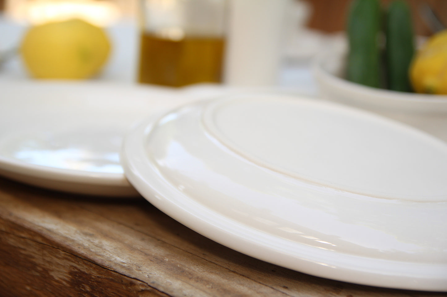 הסדרה הקלאסית - 4 צלחות פסטה בצבע לבן